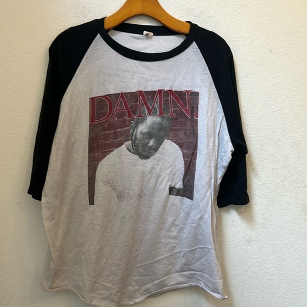 KENDRICK LAMAR W TRAVIS SCOTT THE DAMN TOUR 2017 GRAY SHIRT SIZE XL (S4)